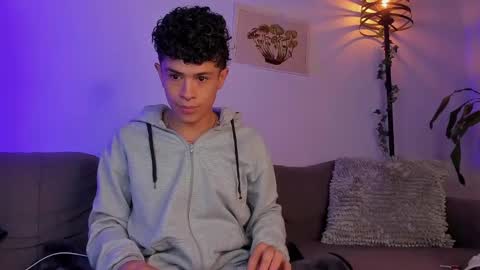 Snapshot of wyatt_444 chatting on 5, 1, 2025 wyatt online show from 5, 1, 2025