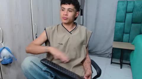 Snapshot of wyatt_444 chatting on 22, 1, 2025 wyatt online show from 22, 1, 2025