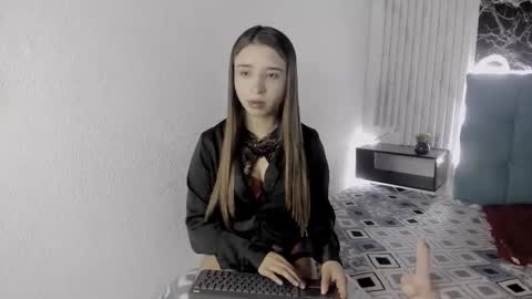 Snapshot of x_jules_ chatting on 10, 10, 2025 x_jules_ online show from 10, 10, 2025