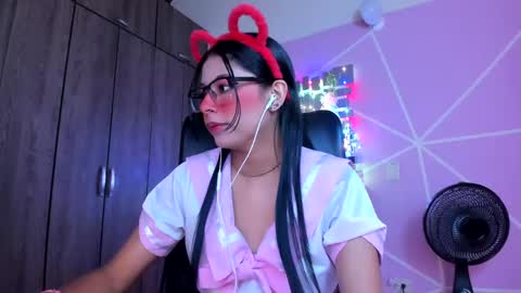 XALLYSONX online show from 12, 1, 2025
