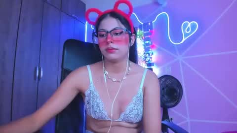 XALLYSONX online show from 4, 2, 2025