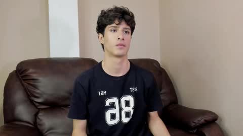 Snapshot of xam_collen chatting on 4, 12, 2025 xam_collen online show from 4, 12, 2025