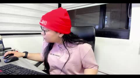 xander_taylor_ online show from 24, 10, 2025