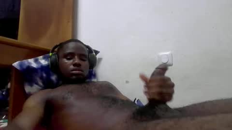 xavier863960 online show from 8, 4, 2026