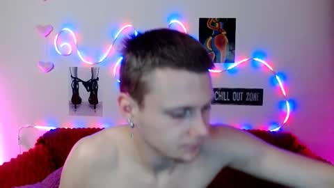 xavier_night81 online show from 6, 11, 2025