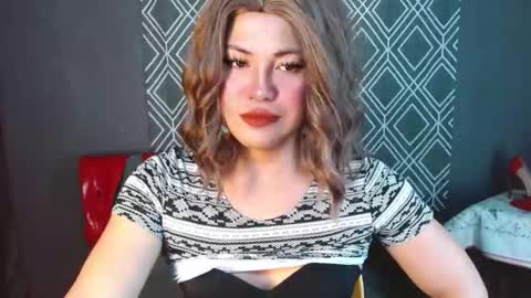 Snapshot of xcalisthra_69x chatting on 11, 10, 2025 Godess Lucy online show from 11, 10, 2025