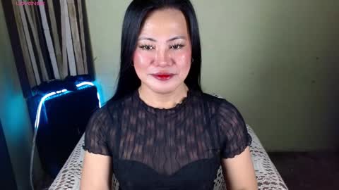 Snapshot of xcalisthra_69x chatting on 14, 12, 2025 Godess Lucy online show from 14, 12, 2025