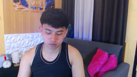 Snapshot of xcigbatecum chatting on 15, 11, 2025 Charlie online show from 15, 11, 2025