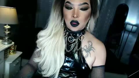 Snapshot of xdirtyflirtyx chatting on 7, 10, 2025 Zhavia online show from 7, 10, 2025