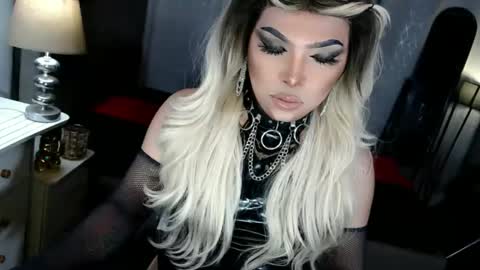 Snapshot of xdirtyflirtyx chatting on 16, 10, 2025 Zhavia online show from 16, 10, 2025