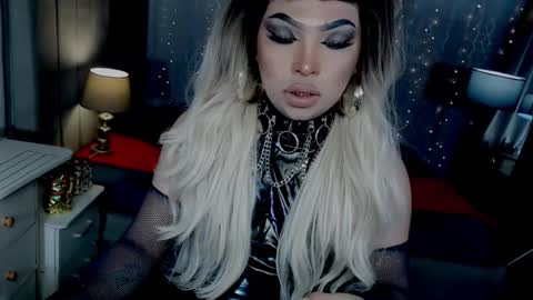 Snapshot of xdirtyflirtyx chatting on 25, 10, 2025 Zhavia online show from 25, 10, 2025