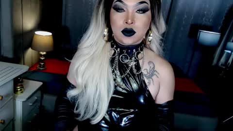 Snapshot of xdirtyflirtyx chatting on 3, 11, 2025 Zhavia online show from 3, 11, 2025