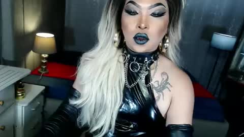 Snapshot of xdirtyflirtyx chatting on 4, 11, 2025 Zhavia online show from 4, 11, 2025