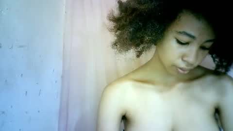 xenna610827 online show from 12, 2, 2025