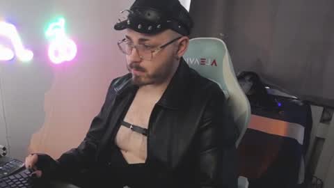 Snapshot of xfabian_love chatting on 16, 10, 2025 F A B I A N online show from 16, 10, 2025