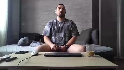 xfikusx44 online show from 14, 1, 2026