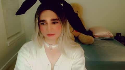 Snapshot of xhantam chatting on 21, 10, 2025 Patty online show from 21, 10, 2025