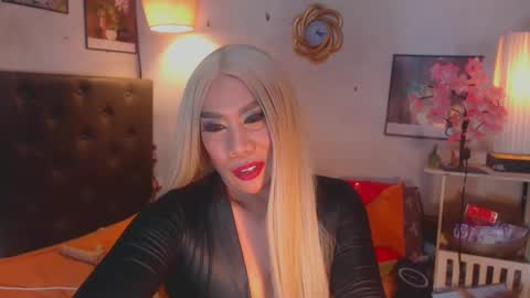 Snapshot of xhardcock2playx chatting on 22, 2, 2025 GODDESS KRISTEL online show from 22, 2, 2025