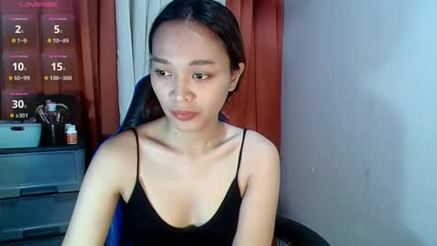 xhotlickerkiarax online show from 7, 12, 2024