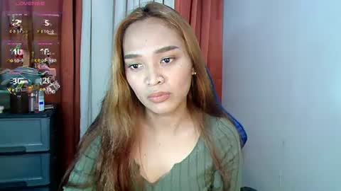 xhotlickerkiarax online show from 27, 12, 2024