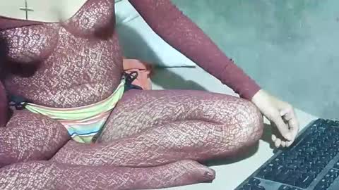 xhotskinny69x online show from 21, 10, 2025