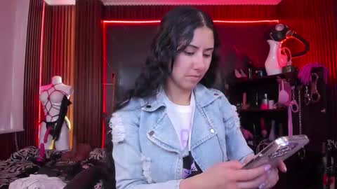 Snapshot of xiaqueen chatting on 1, 11, 2025 XiaQueen I M online show from 1, 11, 2025