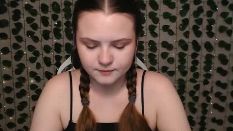 Lina online show from 10, 1, 2025
