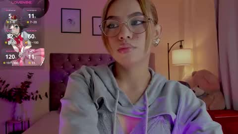 Snapshot of ximena_sotto1 chatting on 20, 11, 2025 camila online show from 20, 11, 2025