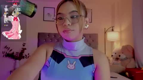 Snapshot of ximena_sotto1 chatting on 22, 11, 2025 camila online show from 22, 11, 2025