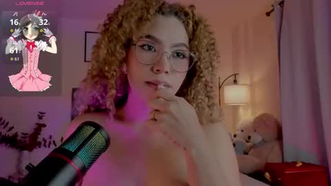 Snapshot of ximena_sotto1 chatting on 25, 11, 2025 camila online show from 25, 11, 2025