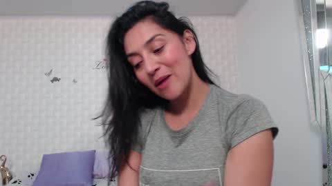 ximena suarez online show from 14, 1, 2025