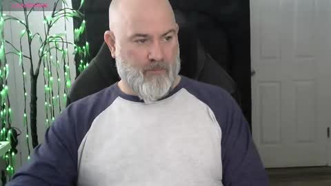 MrSlowBurn77 online show from 25, 2, 2026