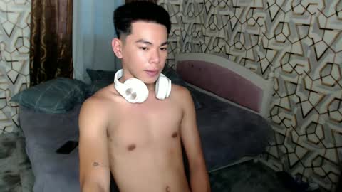 Snapshot of xkhen_damienx chatting on 10, 12, 2024 Khen online show from 10, 12, 2024