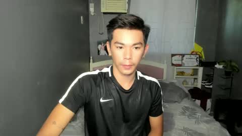 Snapshot of xkhen_damienx chatting on 20, 2, 2025 Khen online show from 20, 2, 2025