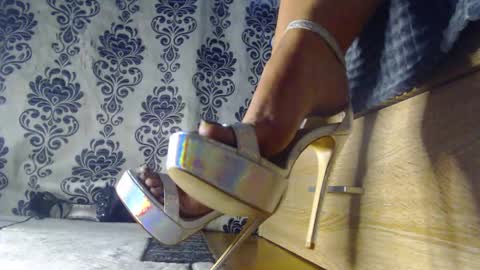 Snapshot of xmistressmonroex chatting on 14, 11, 2025 Monroe online show from 14, 11, 2025