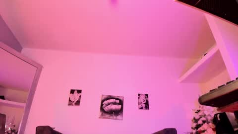 xmistresspervet online show from 15, 10, 2025