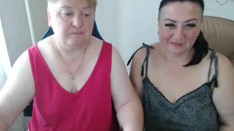 Snapshot of xmollyjanex chatting on 12, 9, 2025 XMollyJaneX online show from 12, 9, 2025