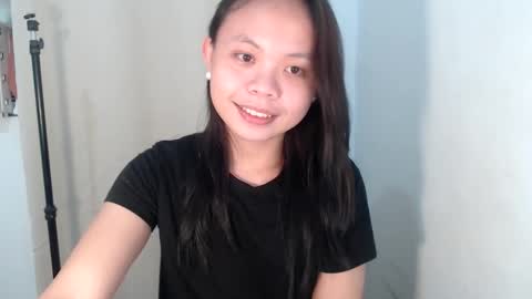 Snapshot of xo_worth_it chatting on 12, 3, 2026 nathalie online show from 12, 3, 2026