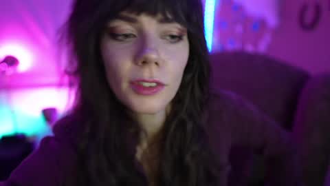 Bella Bondai online show from 2, 12, 2024