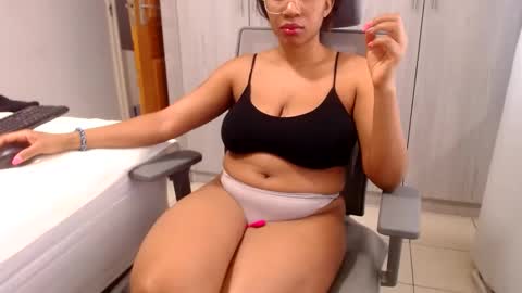 spykeXtee online show from 20, 1, 2025