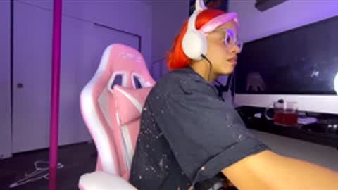 Snapshot of xstargazingx chatting on 26, 11, 2025 xStarGazingx online show from 26, 11, 2025