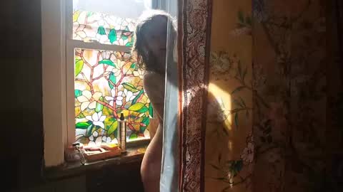 Sunny Daze online show from 9, 3, 2025