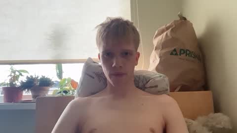 Snapshot of xtraxxlucas chatting on 17, 9, 2025 xtraxxlucas online show from 17, 9, 2025