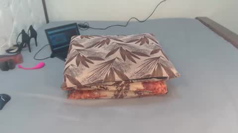 hey its Mayah online show from 9, 9, 2025