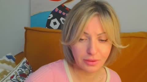 xvaleriax0 online show from 11, 2, 2026