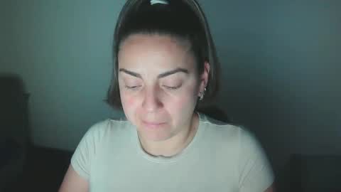 Snapshot of xxbeyotaxx chatting on 23, 10, 2025 beyota online show from 23, 10, 2025