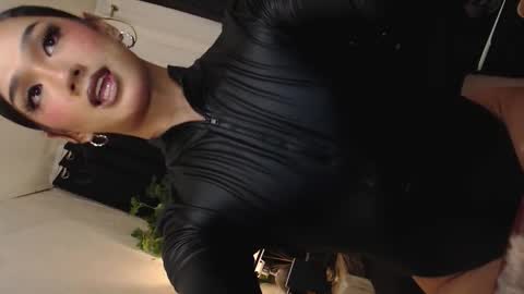 Sophie online show from 23, 10, 2025