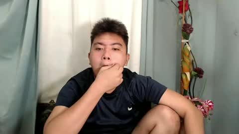 Snapshot of xxhotloyd_cummerx chatting on 30, 12, 2024 Loyd online show from 30, 12, 2024