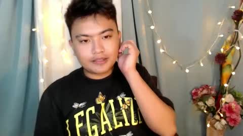 Snapshot of xxhotloyd_cummerx chatting on 17, 1, 2025 Loyd online show from 17, 1, 2025