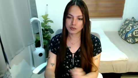 Snapshot of xxjulielovesyouxx chatting on 13, 10, 2025 July online show from 13, 10, 2025